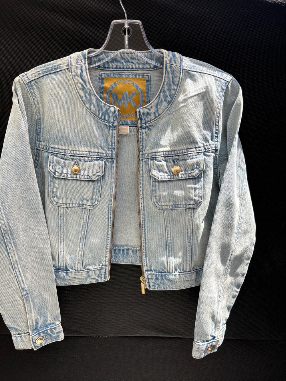 ❤️ Michael Kors Light Blue Denim Jacket with Gold Logo Detail